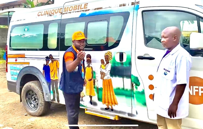 UNFPA Mobile Clinic and its personnel on the field