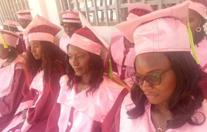 25 midwives graduate from the Garoua Midwifery School.