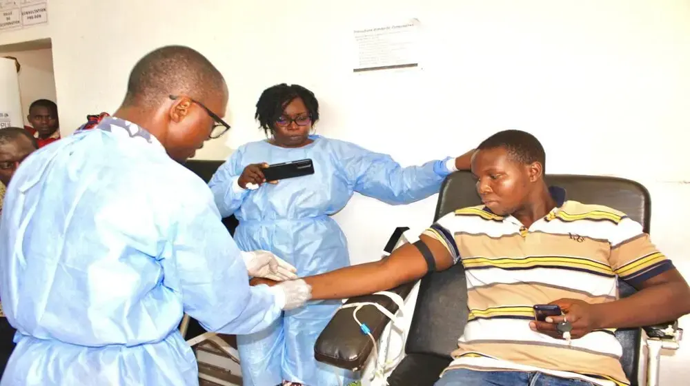 30 hospitals equipped with blood transfusion equipment